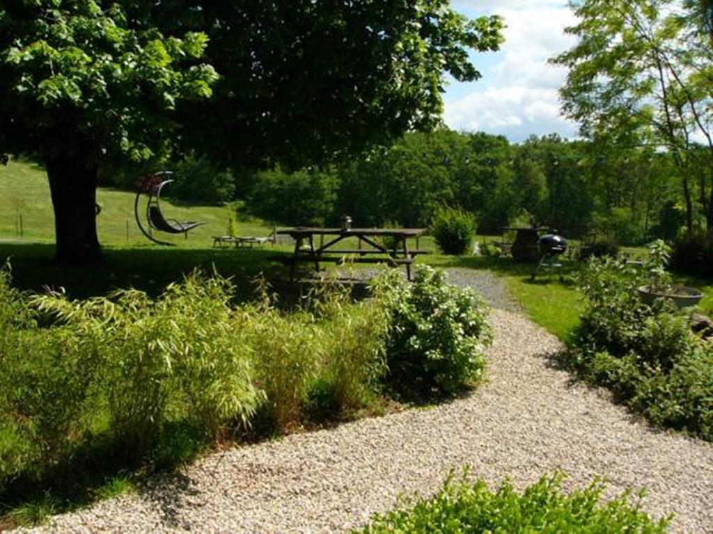 Farmstay Alpagaterie Juillac (Correze) Exterior photo